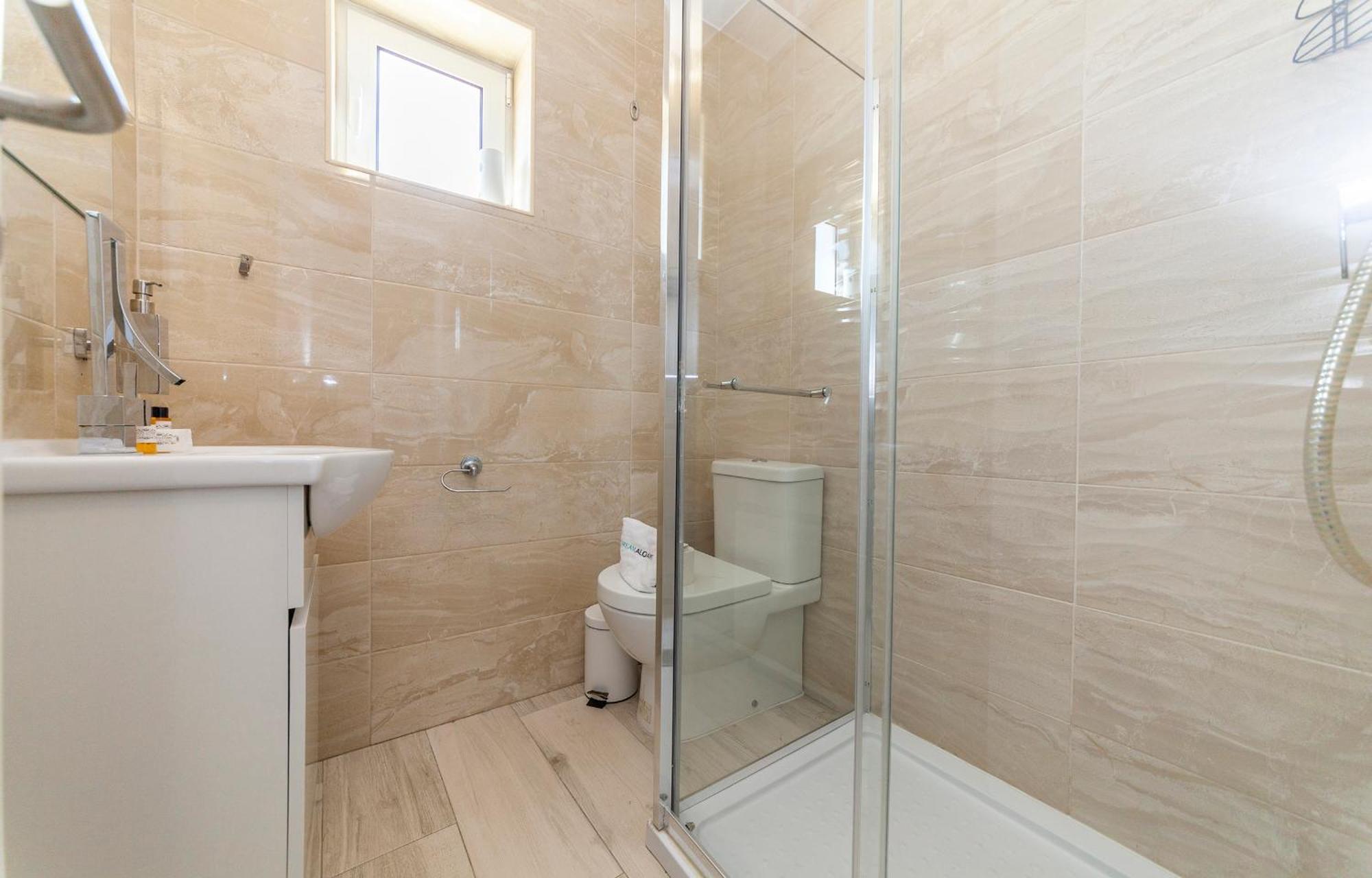 M - Martin & Tomas Guesthouse Lagos Rom bilde